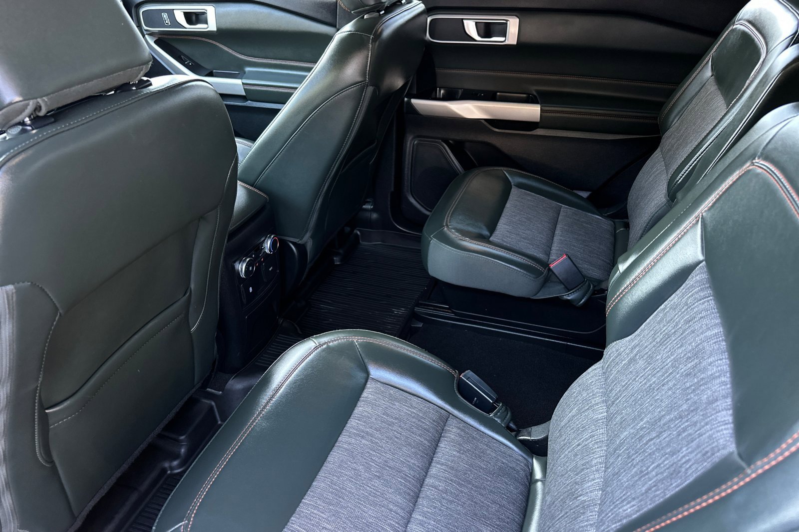 Certified 2022 Ford Explorer Timberline image 11