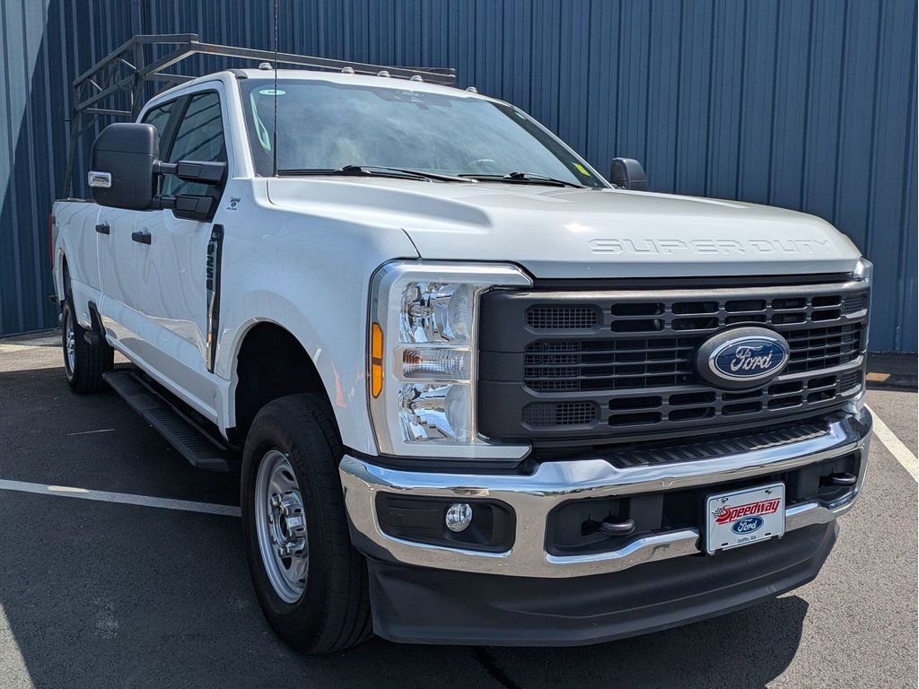 Certified 2024 Ford F250 XL AWD/4WD image 4