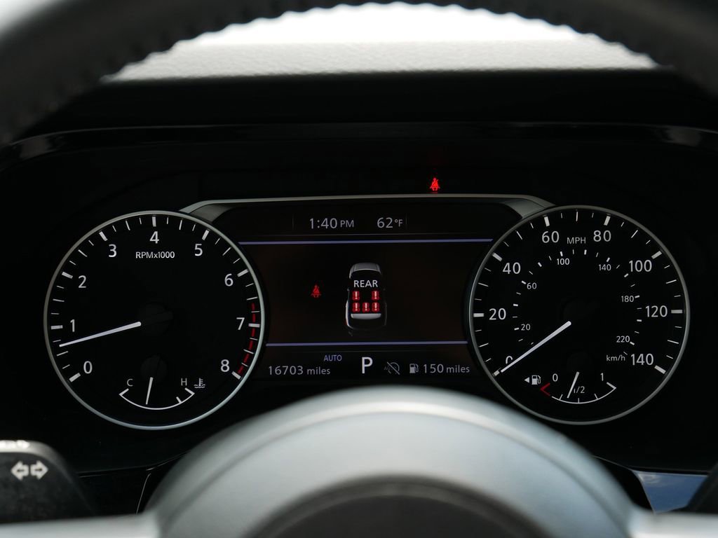 Used 2024 Nissan Pathfinder SV w/ SV Premium Package image 21