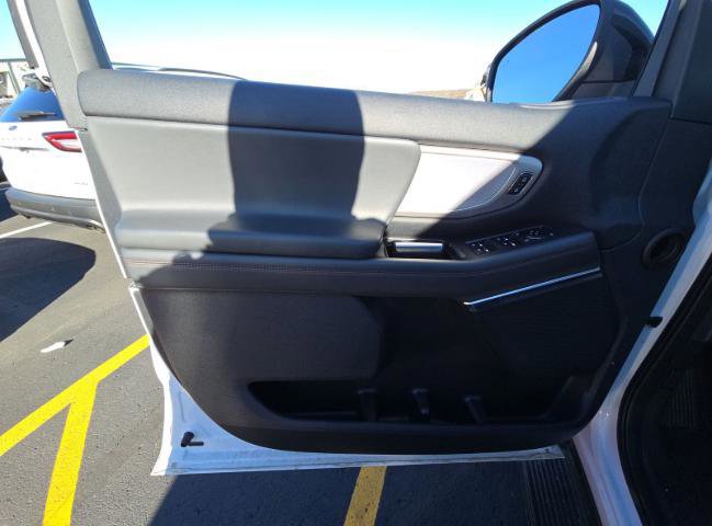 Certified 2025 Ford Expedition Active image 16