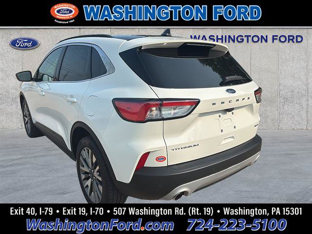 Certified 2022 Ford Escape Titanium AWD/4WD image 2