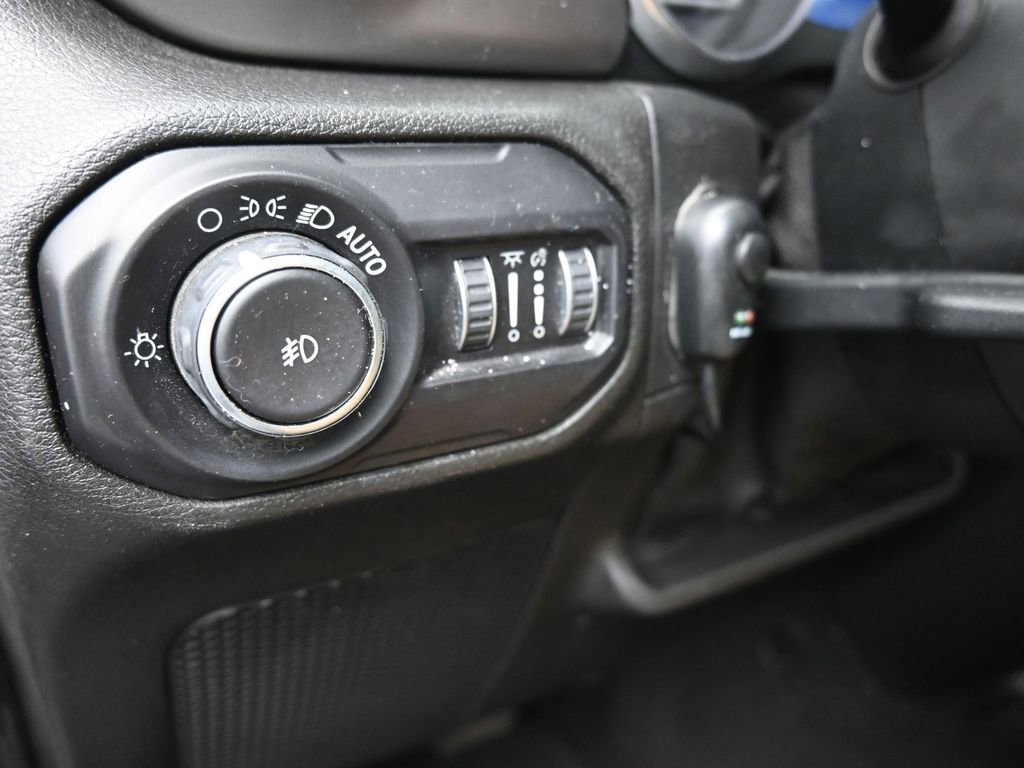 Used 2018 Jeep Wrangler Unlimited Rubicon image 13