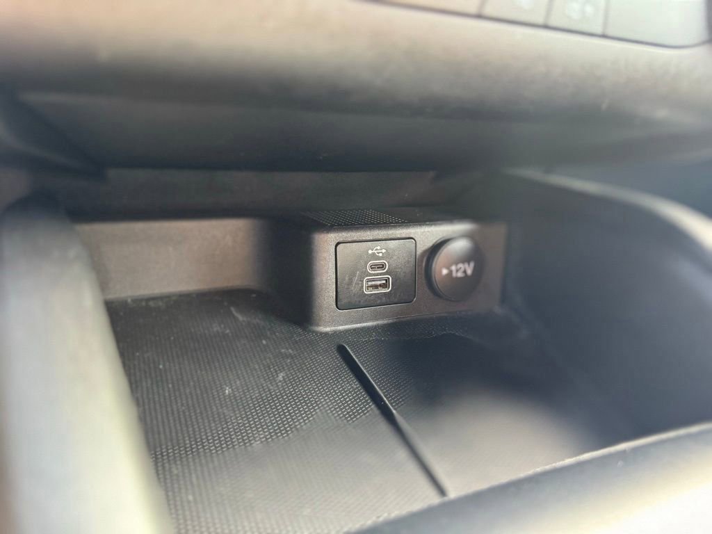 Certified 2025 Ford Escape ST-Line image 22