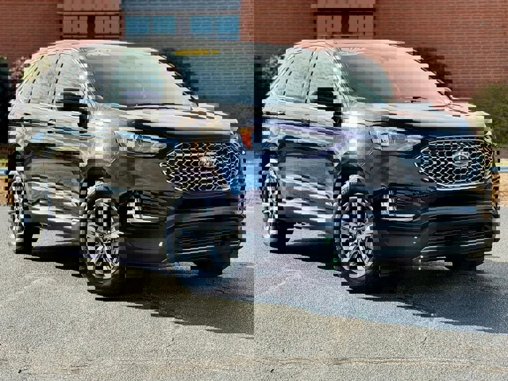 Certified 2024 Ford Edge SEL w/ Convenience Package image 2