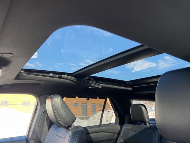 Certified 2020 Ford Explorer ST w/ ST Street Pack image 21