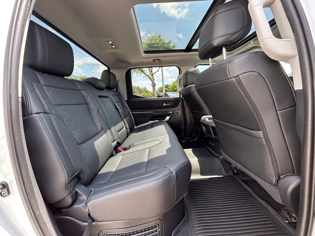 Used 2024 Toyota Tundra Limited AWD/4WD image 31