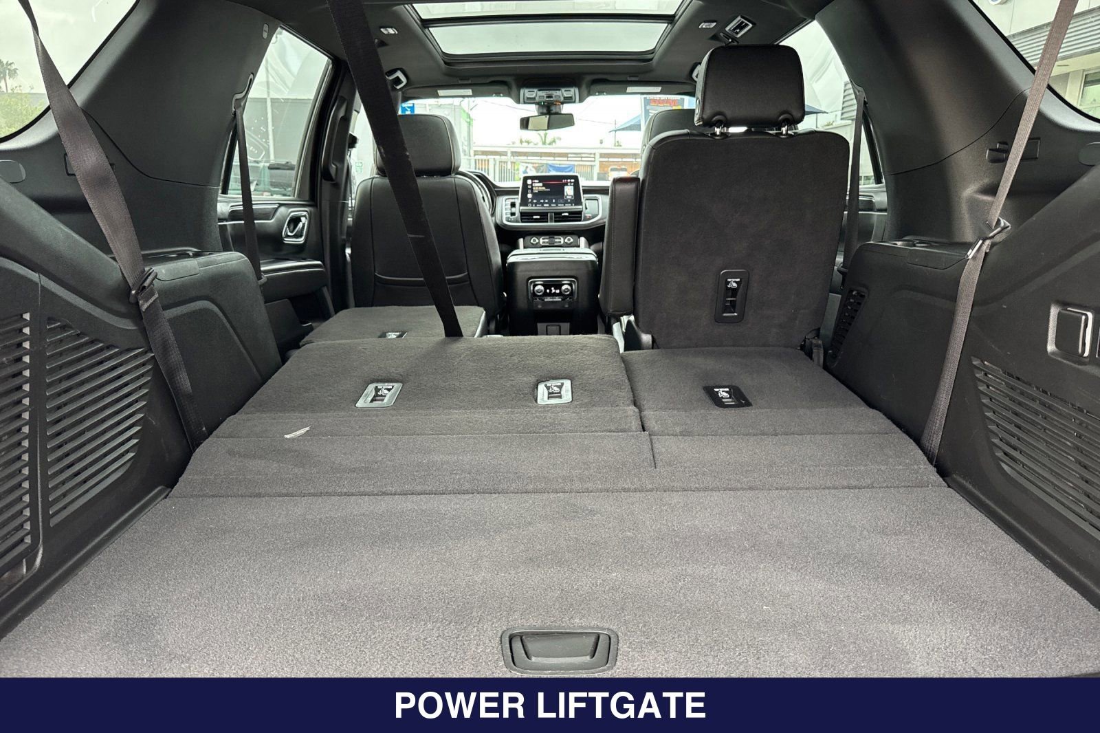 Used 2022 GMC Yukon SLT w/ SLT Luxury Package RWD image 19