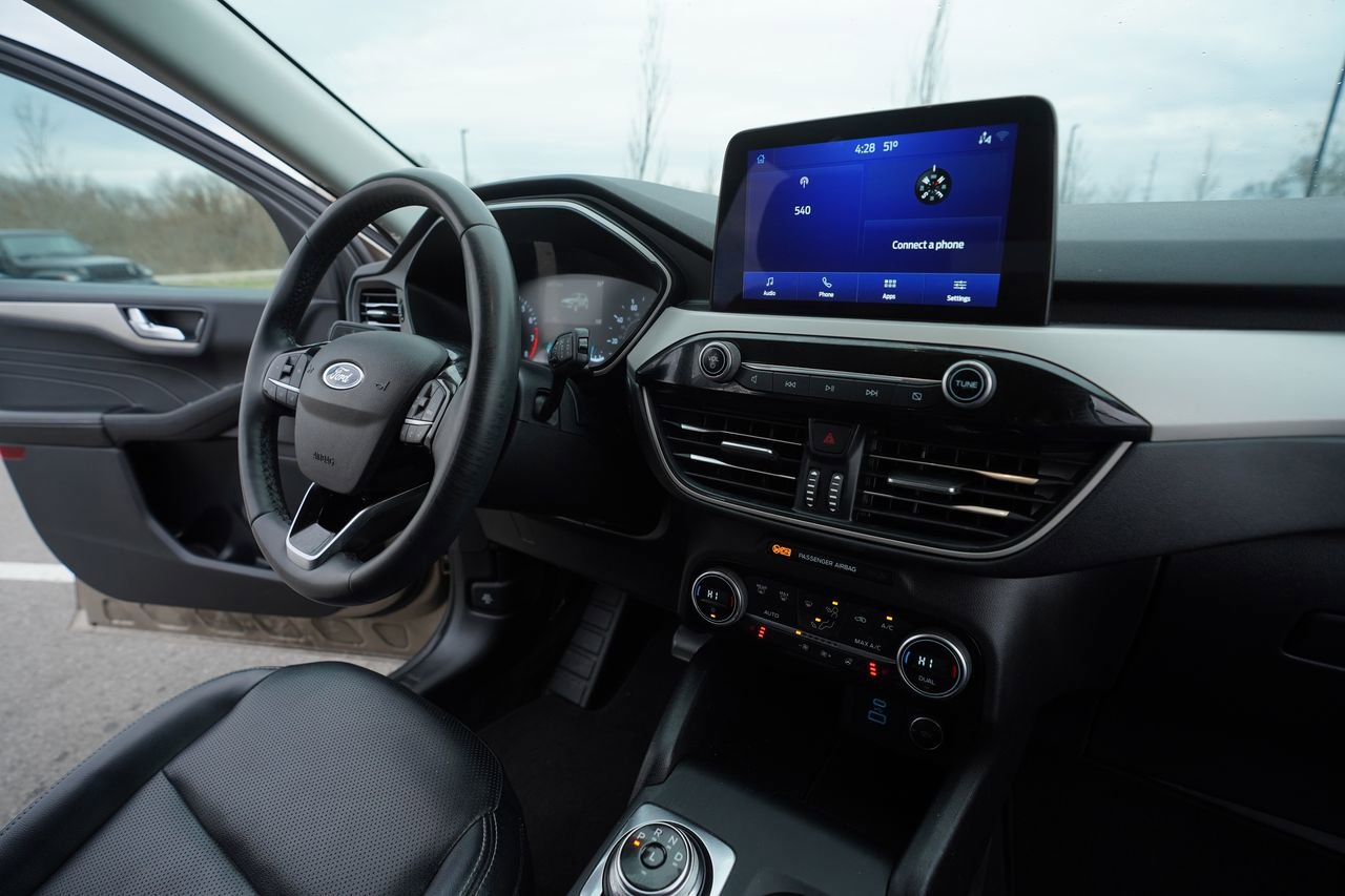 Certified 2021 Ford Escape SEL FWD image 31