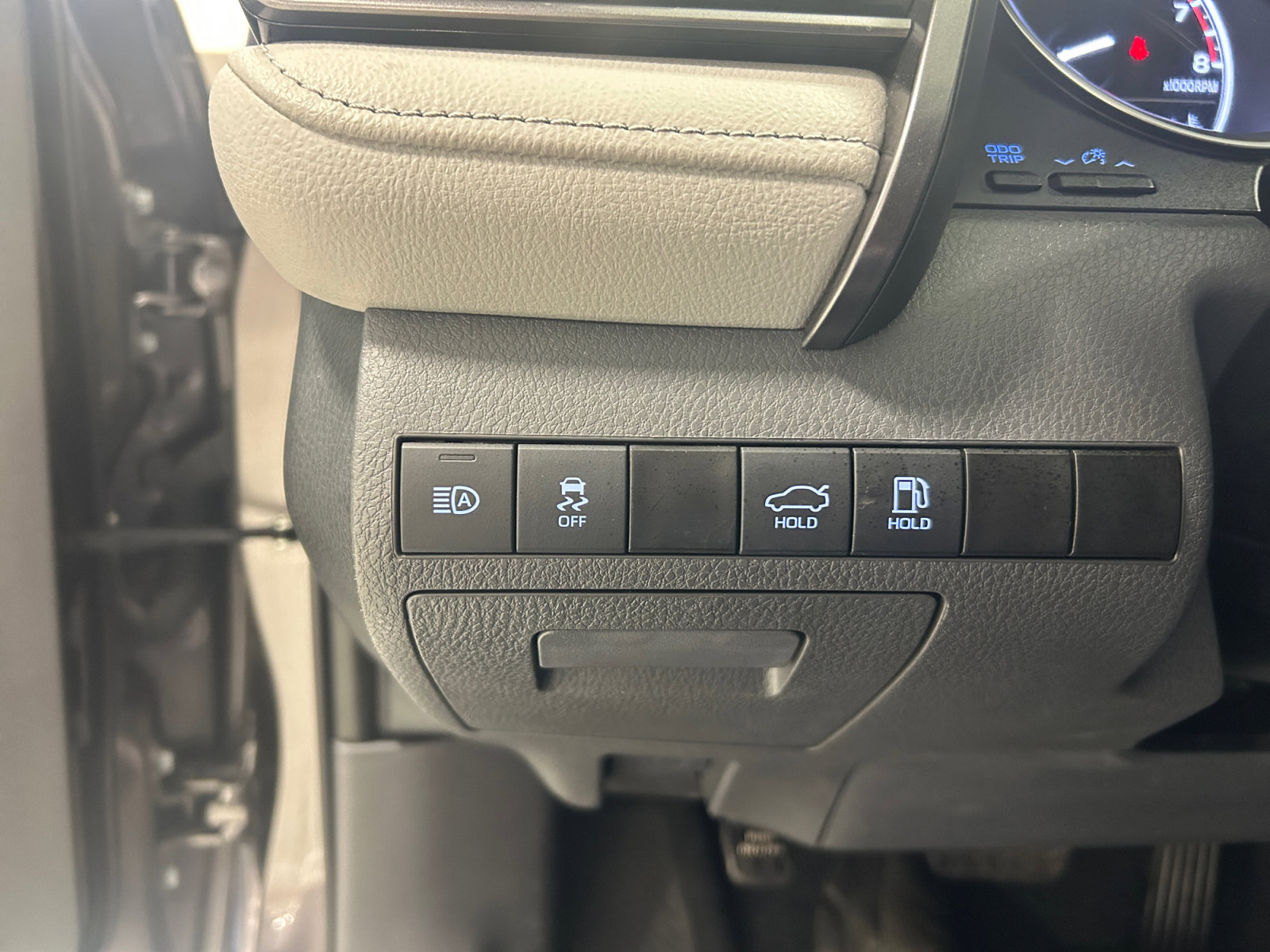 Used 2024 Toyota Camry LE FWD image 19