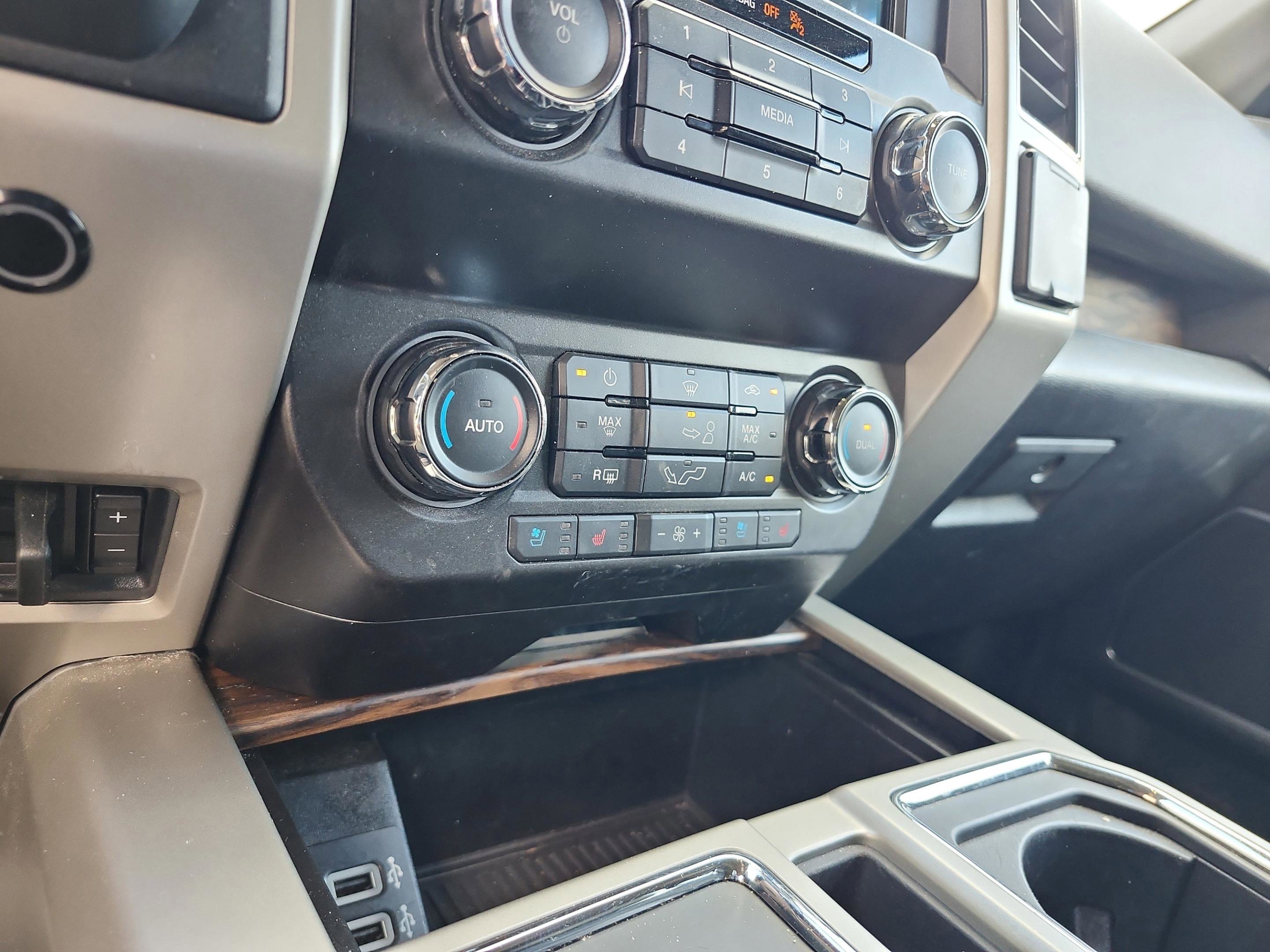 Certified 2020 Ford F150 Lariat image 24