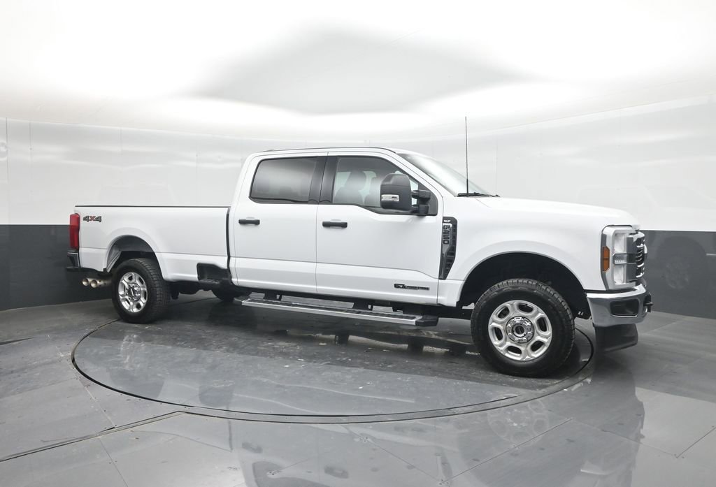 Certified 2025 Ford F250 XLT image 11