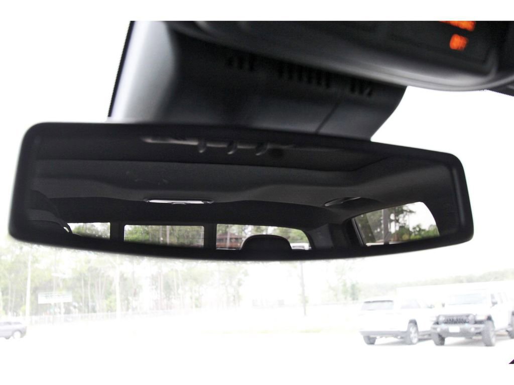 Used 2024 GMC Canyon AT4 w/ AT4 Premium Package image 24