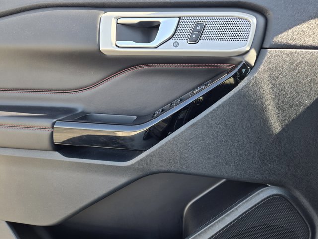 Certified 2023 Ford Explorer ST-Line w/ Class IV Trailer Tow Package image 21