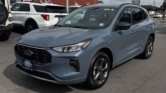 Certified 2024 Ford Escape ST-Line w/ Tech Pack #1 AWD/4WD image 2