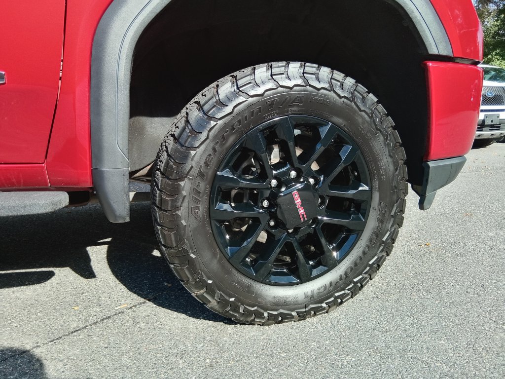 Used 2022 GMC Sierra 2500 AT4 w/ AT4 Premium Plus Package AWD/4WD image 13