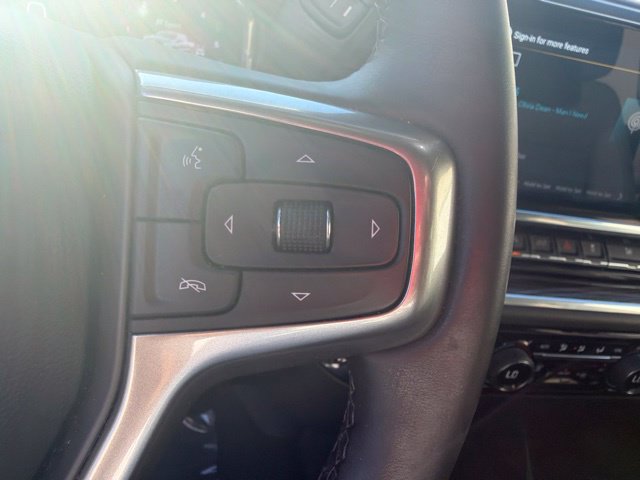 Used 2025 Chevrolet Silverado 1500 LT AWD/4WD image 26