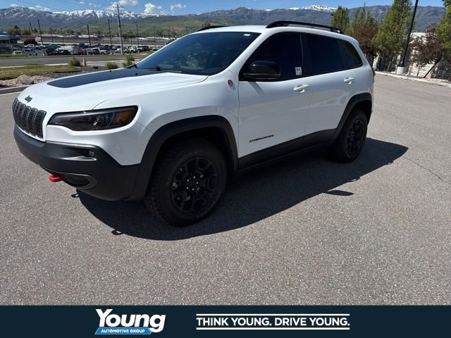 Used 2022 Jeep Cherokee Trailhawk w/ Premium Leather Package AWD/4WD image 1