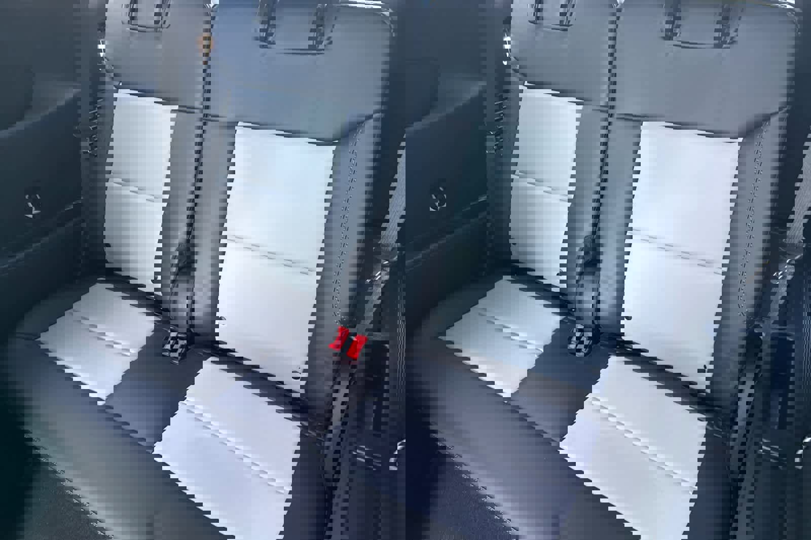 Certified 2023 Ford Explorer XLT w/ Equipment Group 202A image 15