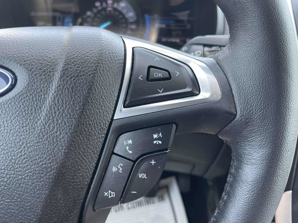 Certified 2022 Ford Edge SEL w/ Sport Appearance Package AWD/4WD image 24