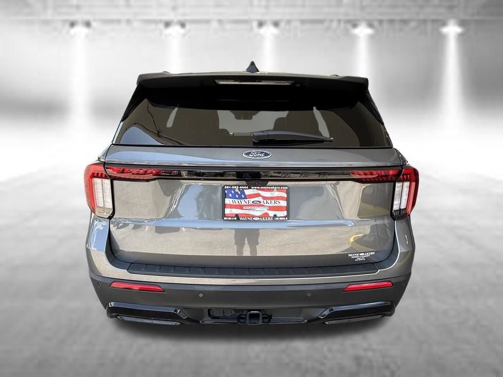 Certified 2026 Ford Explorer ST-Line w/ ST-Line Street Pack RWD image 5