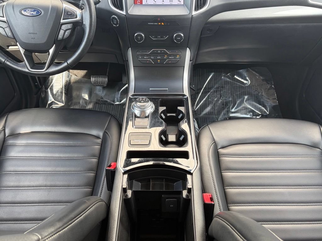 Certified 2019 Ford Edge SEL w/ Equipment Group 201A AWD/4WD image 36