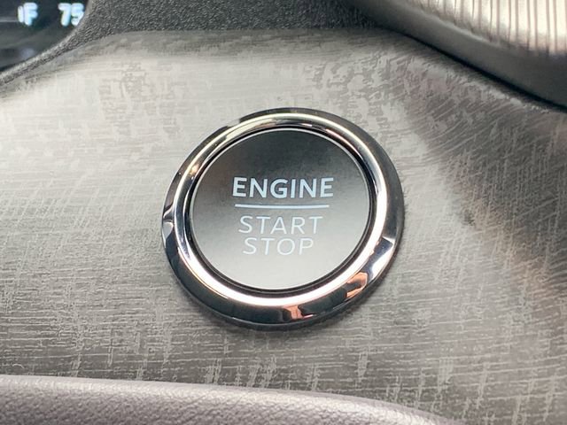 Certified 2025 Ford Explorer Platinum image 38