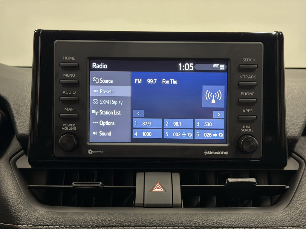 Used 2022 Toyota RAV4 LE image 19