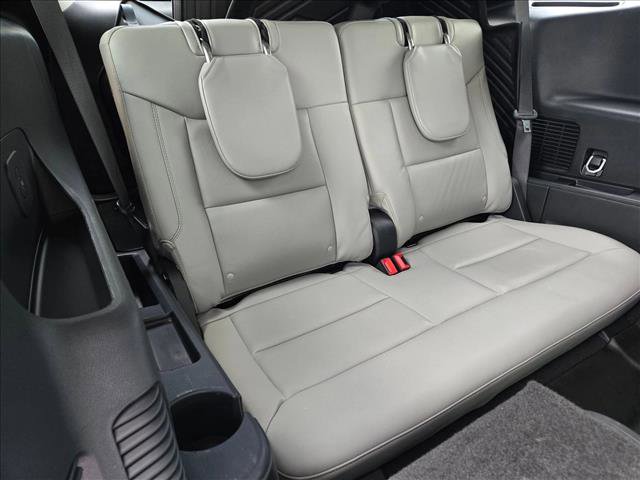 Certified 2025 Ford Explorer Active w/ Active Comfort Package RWD image 17
