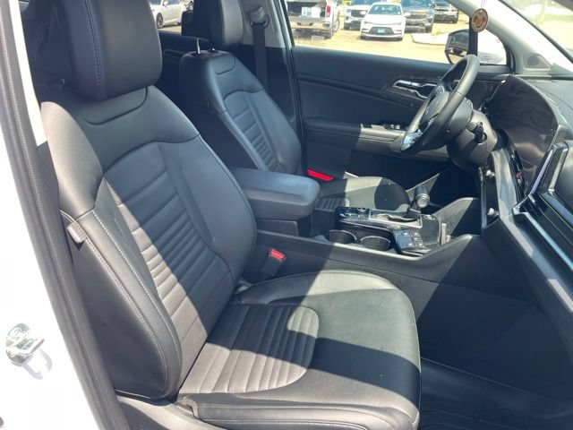 Used 2025 Kia Sportage SX FWD image 21