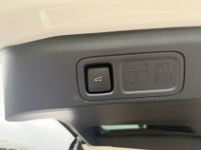 Certified 2024 Ford Expedition Platinum AWD/4WD image 6