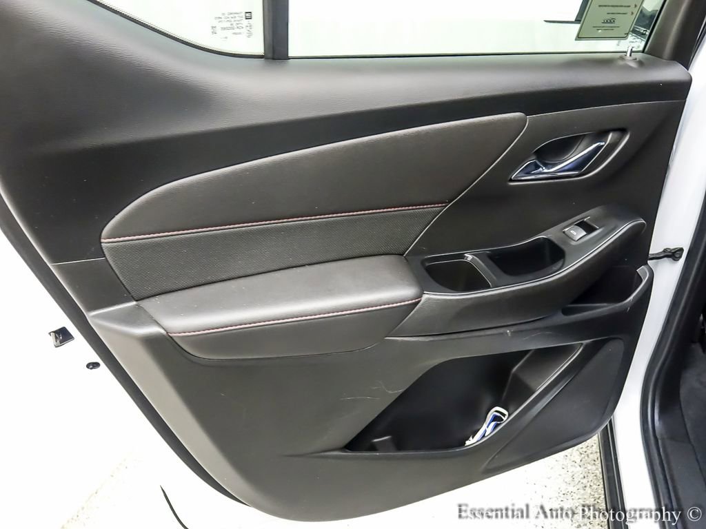 Used 2023 Chevrolet Traverse RS AWD/4WD image 27