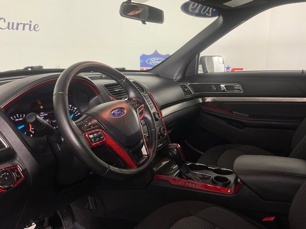 Certified 2019 Ford Explorer XLT image 13