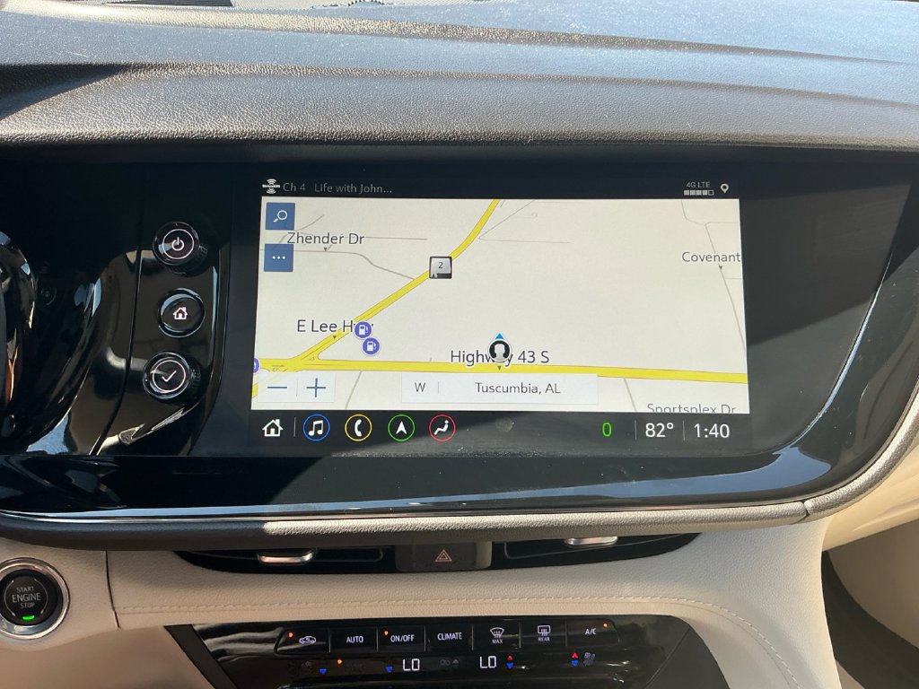 Used 2022 Buick Envision Avenir w/ Technology Package II FWD image 26