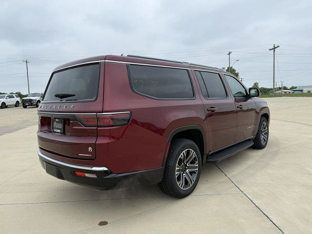 Used 2024 Jeep Wagoneer L Series II w/ Flexible Seating Group AWD/4WD image 9