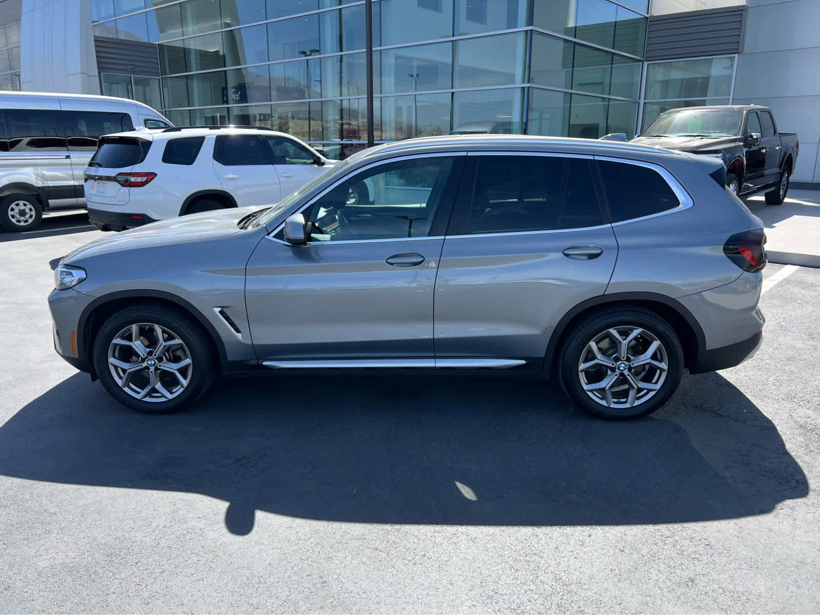 Used 2023 BMW X3 xDrive30i w/ Convenience Package image 3