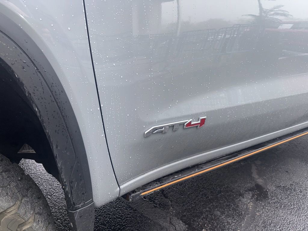 Used 2025 GMC Sierra 1500 AT4 w/ Technology Package image 6