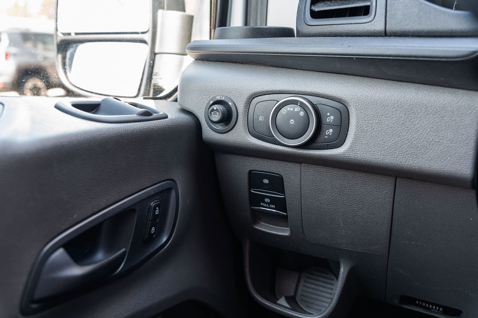 Certified 2021 Ford Transit 350 XLT image 35