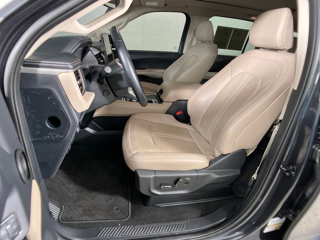 Certified 2024 Ford Expedition Limited image 25
