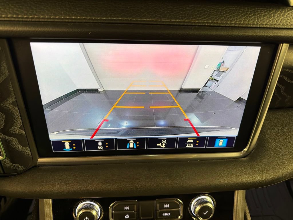 Used 2021 GMC Yukon Denali w/ Denali Premium Package AWD/4WD image 12