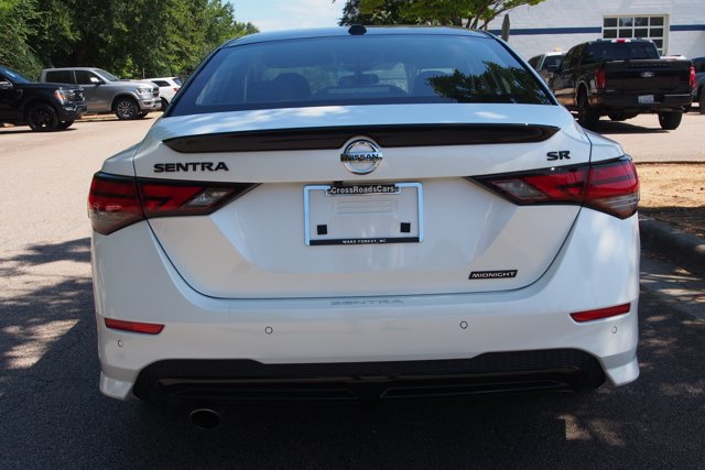 Used 2022 Nissan Sentra SR w/ Midnight Edition FWD image 6
