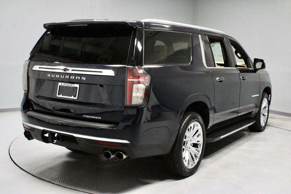 Used 2021 Chevrolet Suburban Premier w/ Premium Package AWD/4WD image 12
