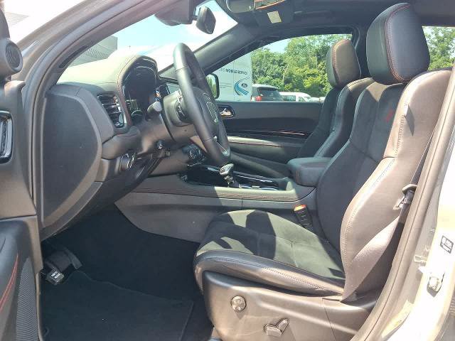 Used 2025 Dodge Durango GT AWD/4WD image 17