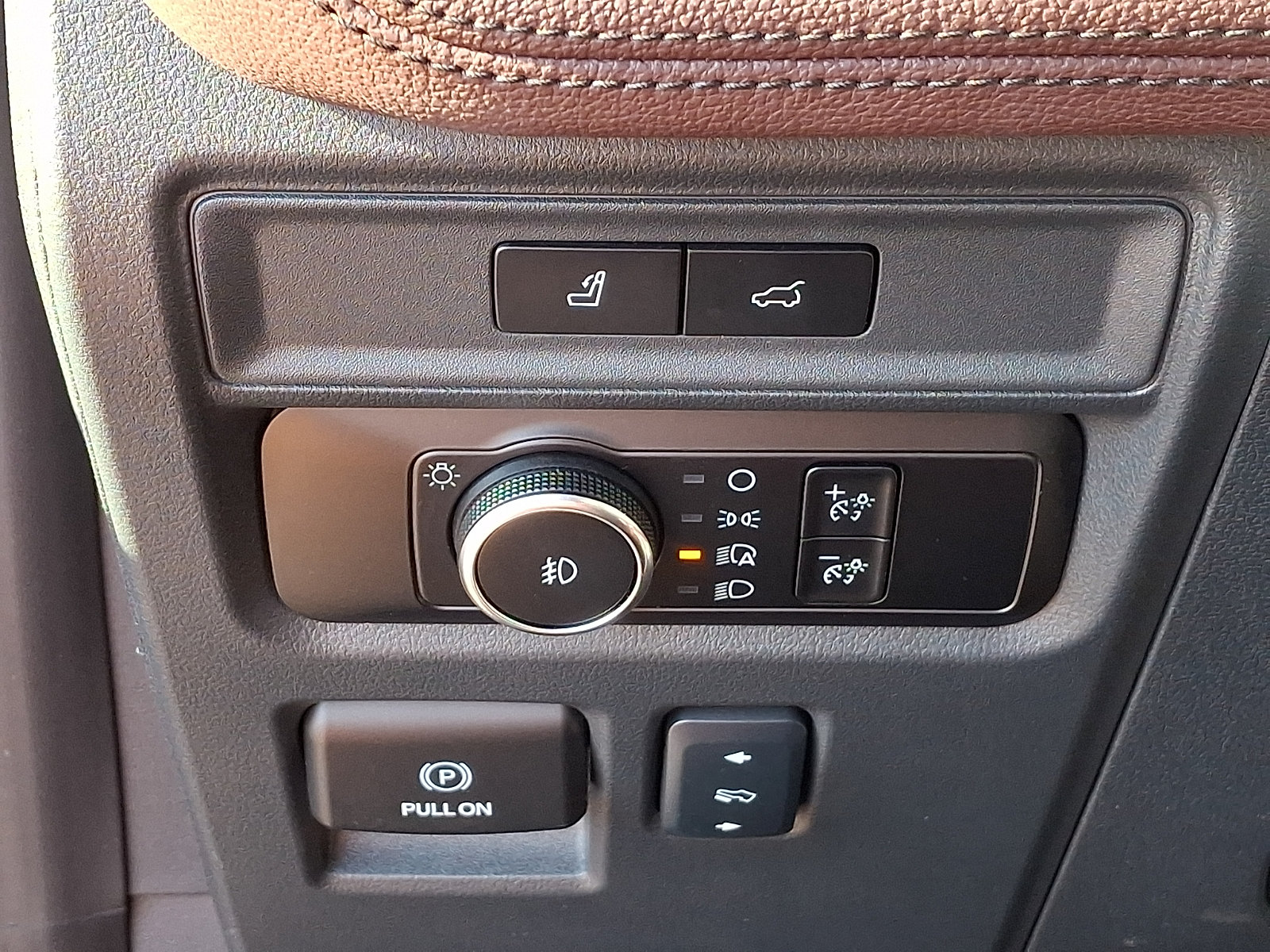 Certified 2024 Ford Expedition Limited AWD/4WD image 29