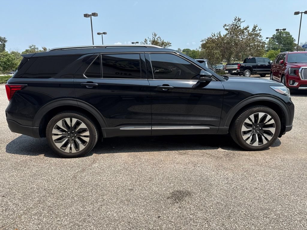 Certified 2025 Ford Explorer Platinum w/ LUX Leather Package AWD/4WD image 13