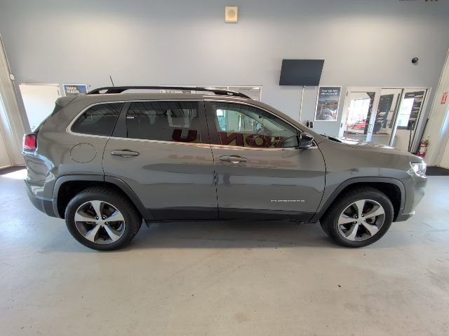 Used 2022 Jeep Cherokee Limited AWD/4WD image 6