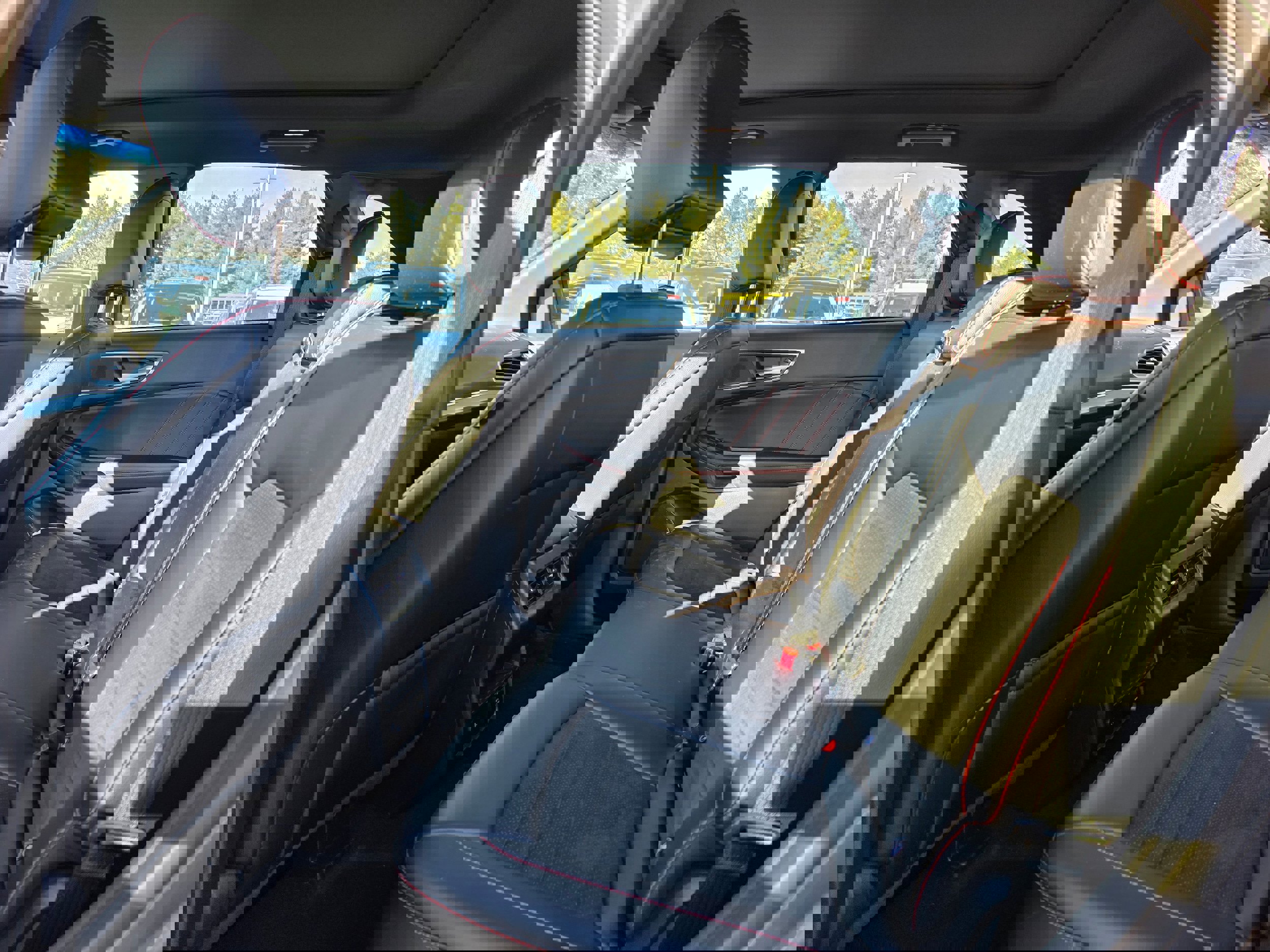 Certified 2024 Ford Edge ST-Line image 10