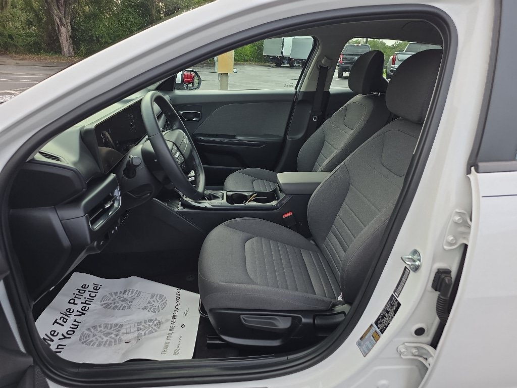 Used 2025 Kia K4 EX FWD image 10