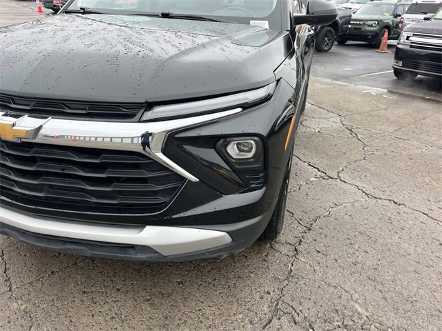 Used 2024 Chevrolet TrailBlazer LT w/ Convenience Package image 9