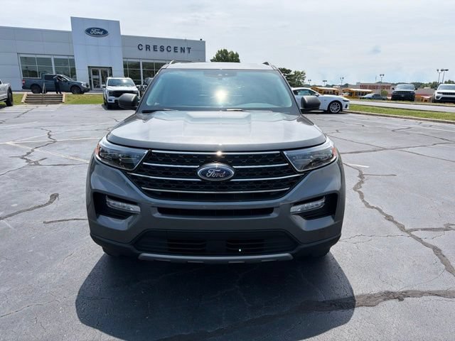 Certified 2023 Ford Explorer XLT w/ Equipment Group 202A RWD image 2