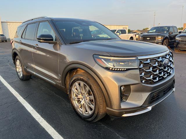 Certified 2025 Ford Explorer Platinum AWD/4WD image 3